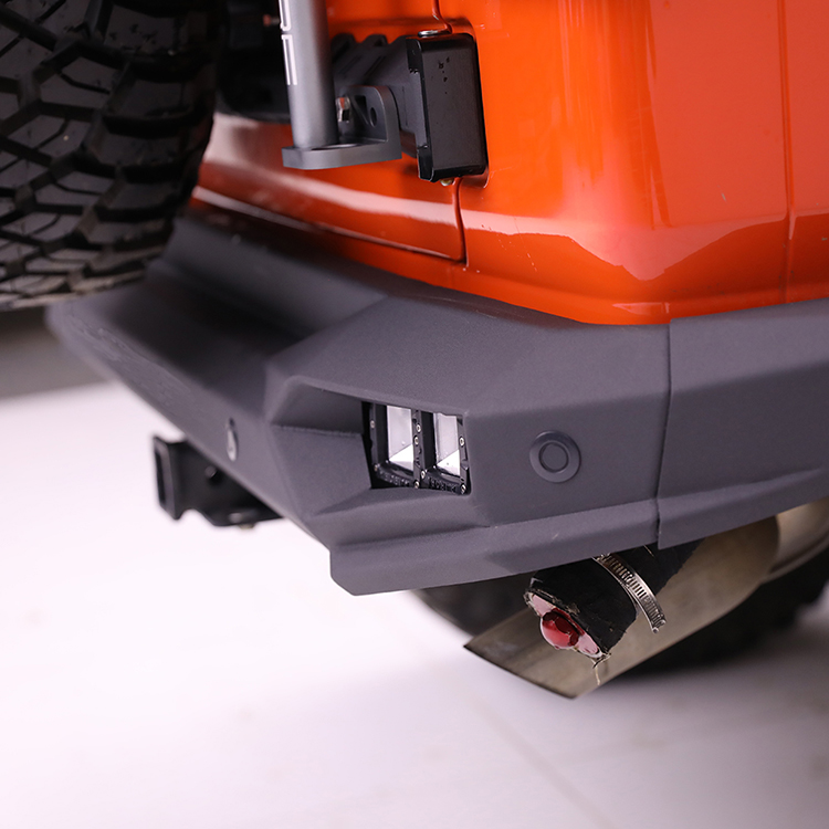 Jeep Wrangler Blade II 与 JK 锰钢后保险杠