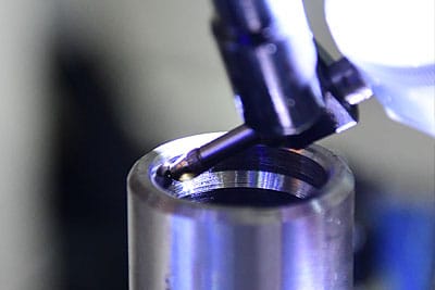 CNC 加工与检测特写