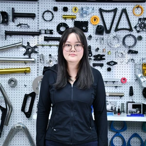 June Yuan - SEO 与广告专员